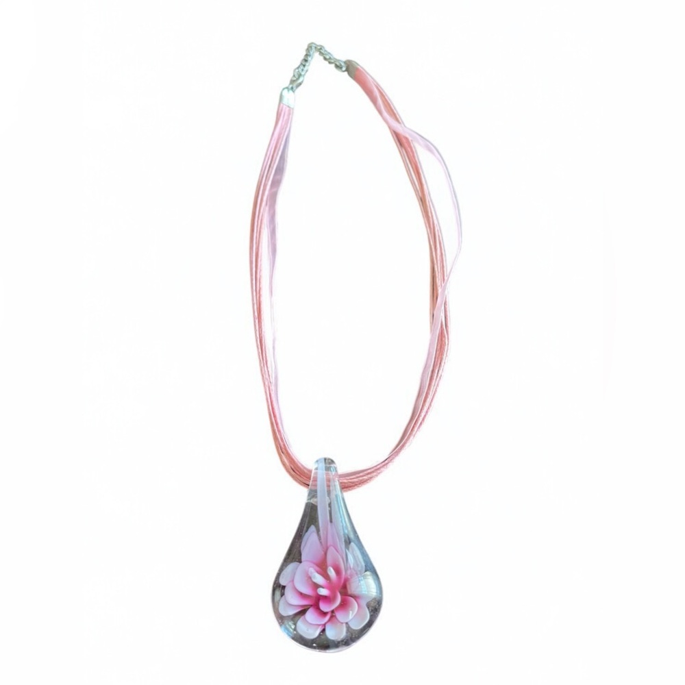 Elegant Pink Floral Glass Pendant Necklace
